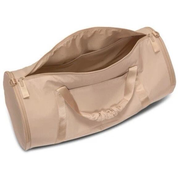 Nike One Duffle Bag  Training Travel Sports Gym Bag Tan 35L HV1197-200 NWT - Picture 3 of 4